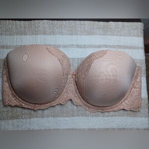 Victoria's Secret Cream Lace Trim Bra